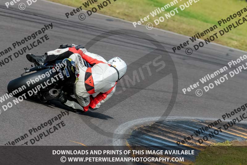 PJM Photography;anglesey no limits trackday;anglesey photographs;anglesey trackday photographs;enduro digital images;event digital images;eventdigitalimages;no limits trackdays;peter wileman photography;racing digital images;trac mon;trackday digital images;trackday photos;ty croes